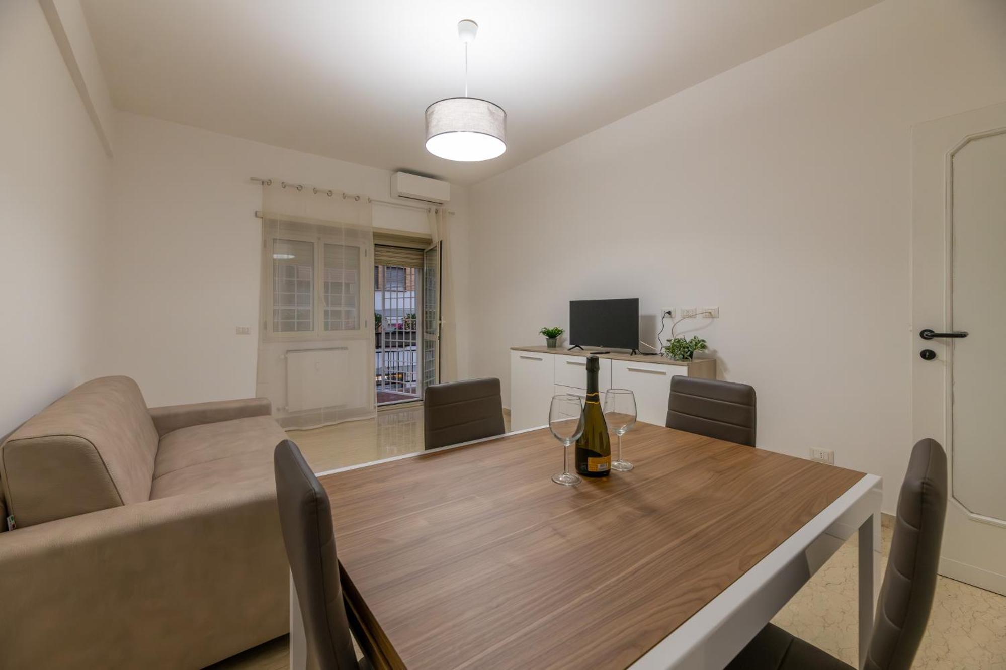 Inside Appartement